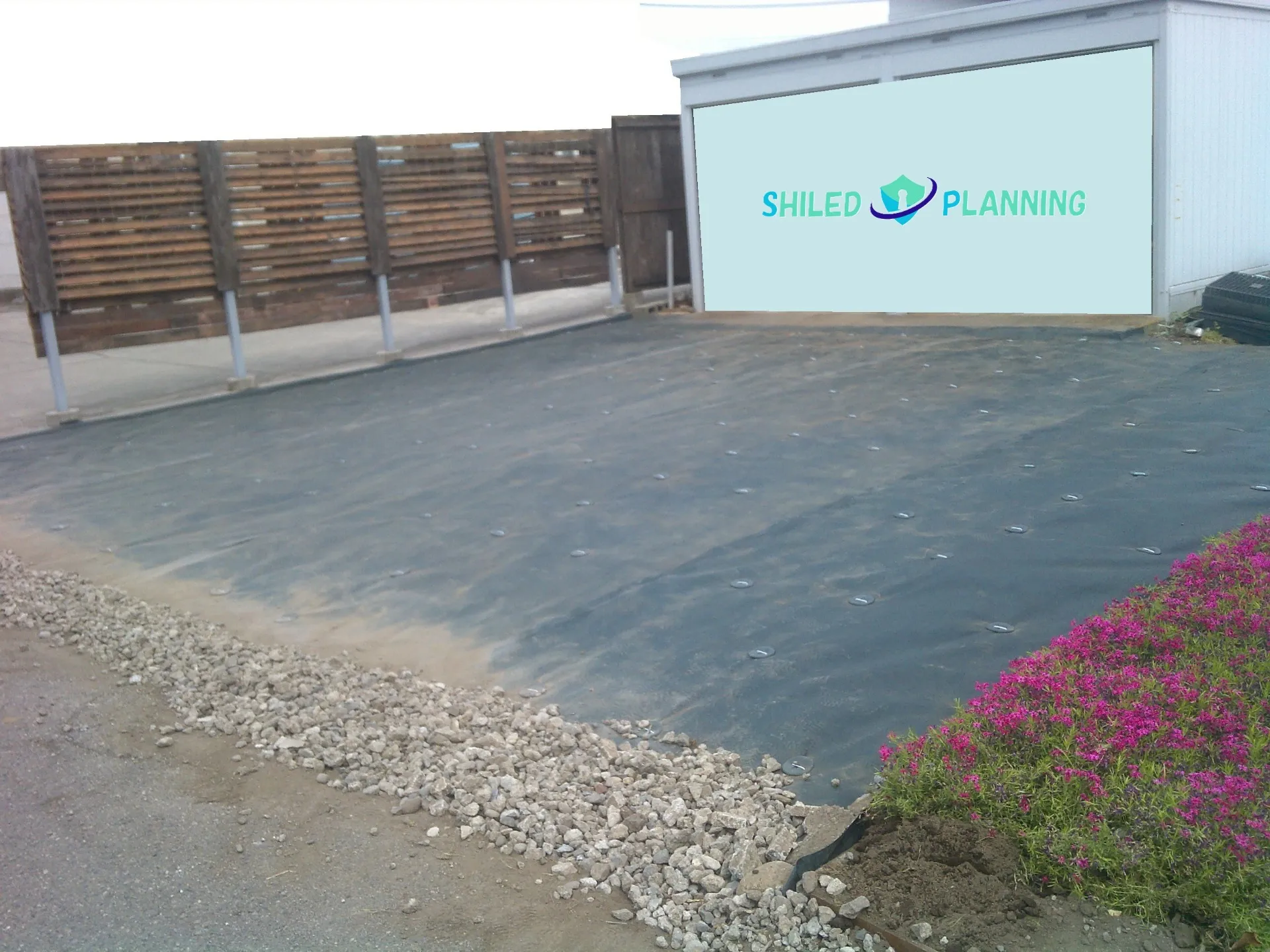 防草シート設置1